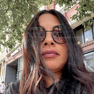 Meet your Posher, Lorena